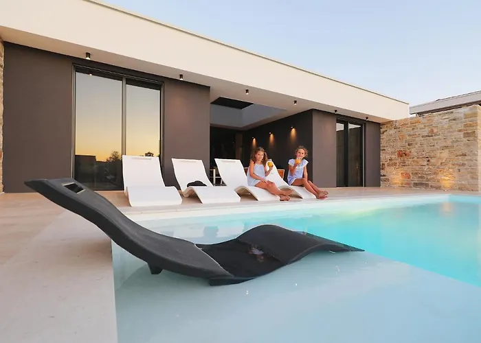 Homes4you K2 Вилла *