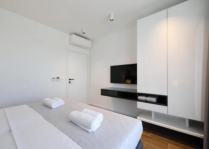 Homes4you K2 빌라 Pašman